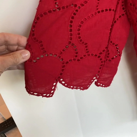 Red Heart Detail Top - Picture 4 of 13